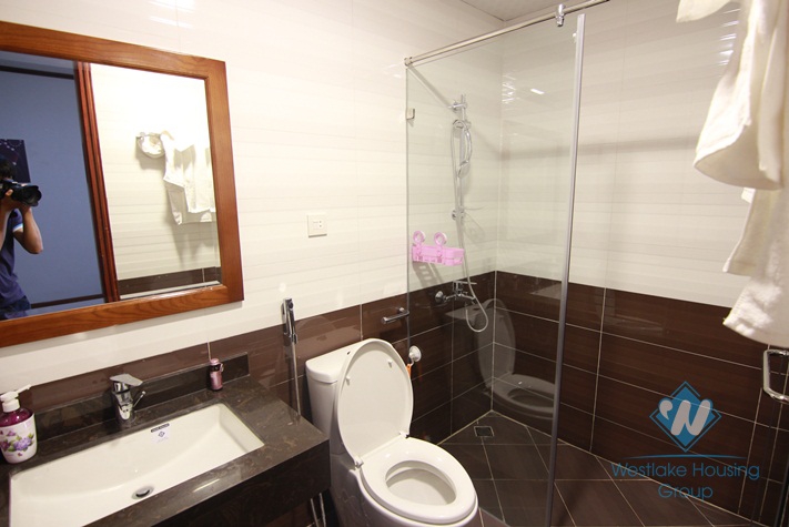 Brand new apartment for rent in Truc Bach area, Ba Dinh district 